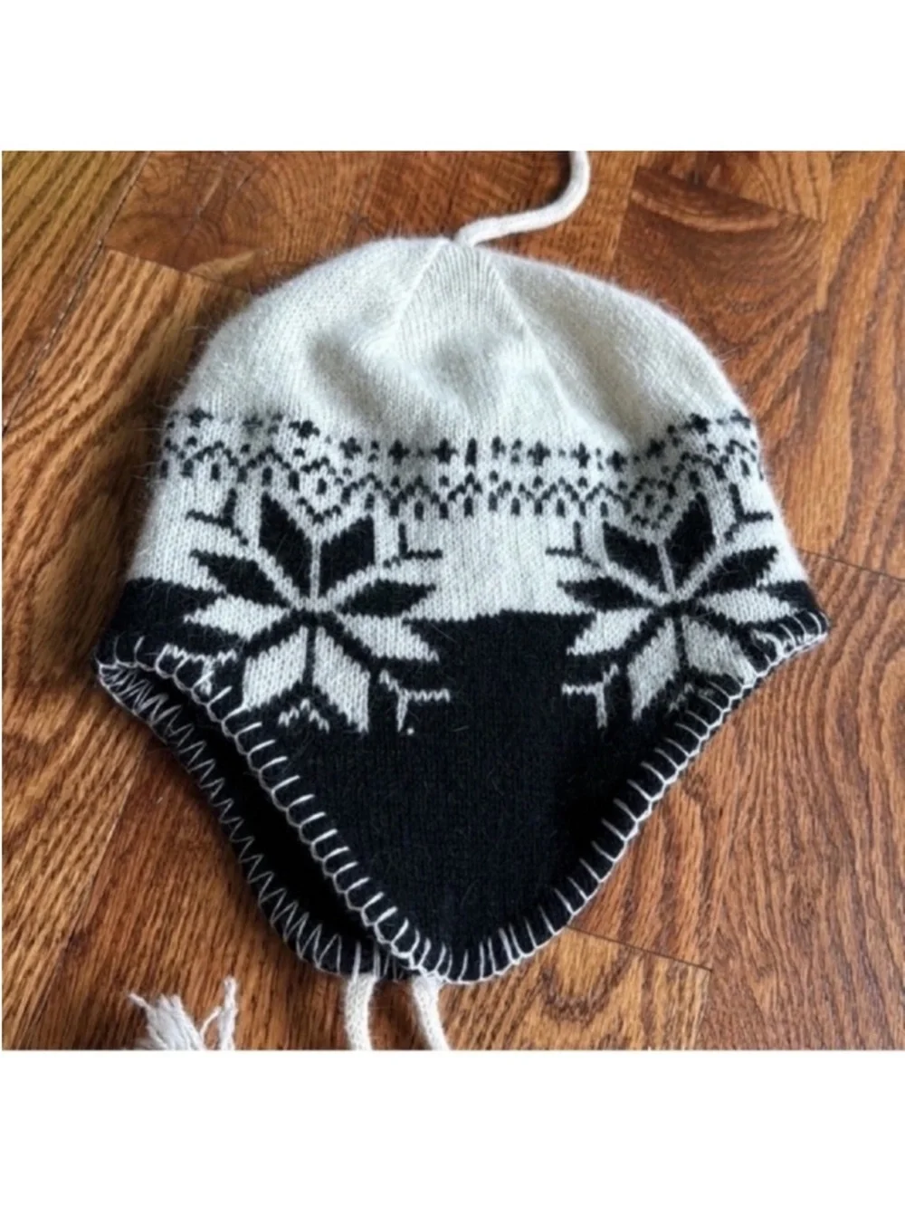 Woolrich Kids/Boys/girls Wool Angora Blend Alpine Nordic Hat Knit over Ear Flap